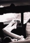 Обложка книги "Она была также прекрасна, как и всегда"