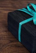 Обложка книги "А что тебе подарить на День Рождения? "