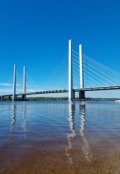 Обложка книги "Мост через реку"